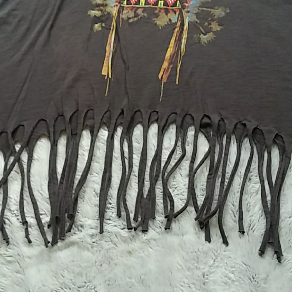 ❤Adaptation graphic tee with fringe bottom - Picture 5 of 7